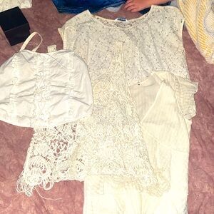 Bundle of 4 white blouse with lace size Small